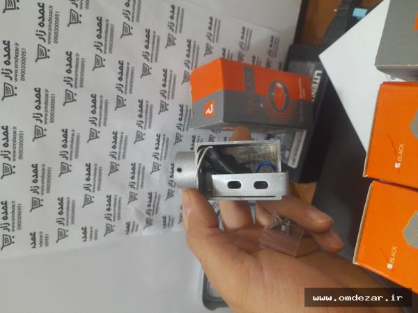 چراغ دکوراتیو ال ای دی یک طرفه رنگ سفید لنز تخت