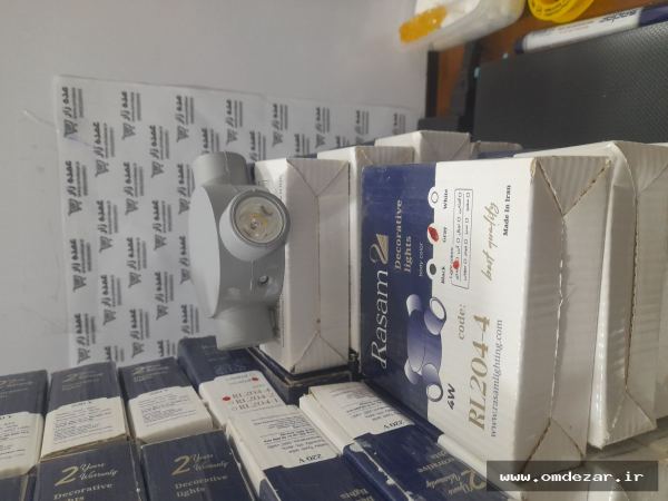 20260919_172750 چراغ دکوراتیو چهار طرفه رسام، چراغ دیواری رسام، چراغ دکوراتیو چهارجهته، چراغ LED دکوراتیو، قیمت چراغ دکوراتیو رسام، خرید چراغ دکوراتیو چهار طرفه
